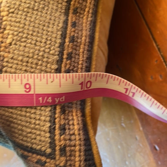 Embroidered needlepoint dog pillow shih tzu - Picture 10 of 10